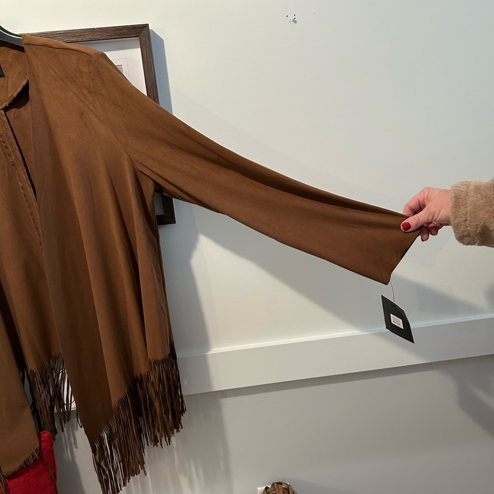 Marc New York western Fringed Cowgirl Poncho wrap faux suede BoHo Cape NWT - Picture 2 of 14